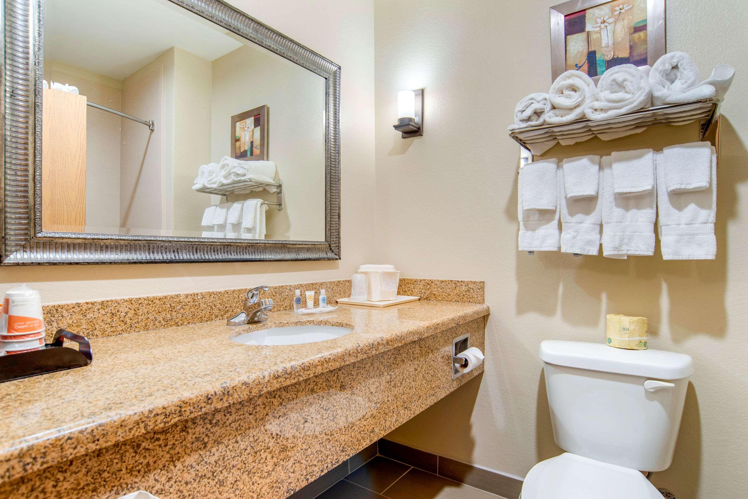 Comfort Suites Гълфпорт Екстериор снимка