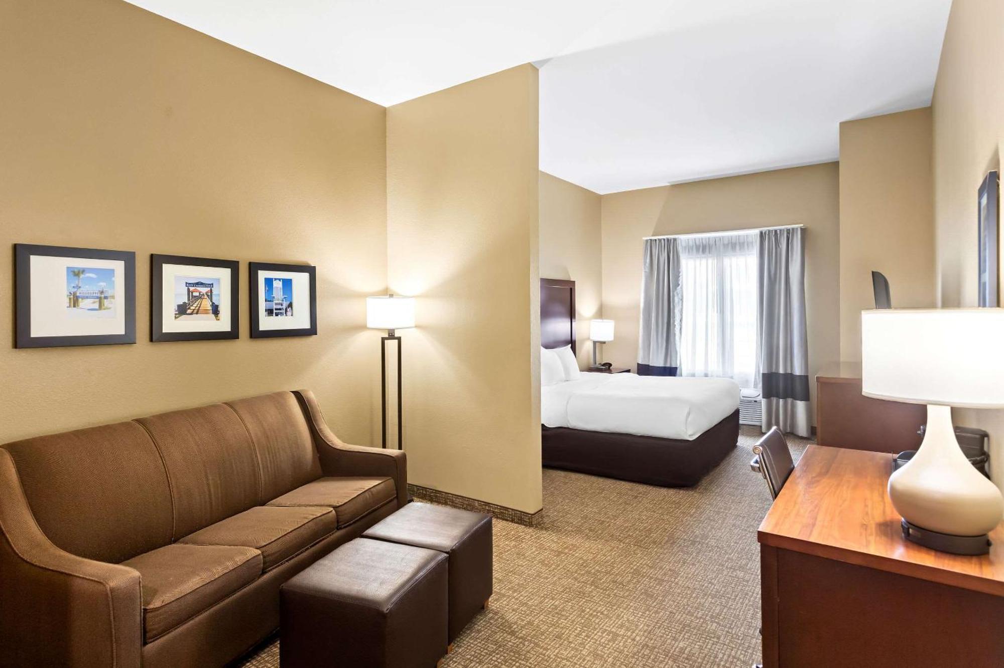 Comfort Suites Гълфпорт Екстериор снимка