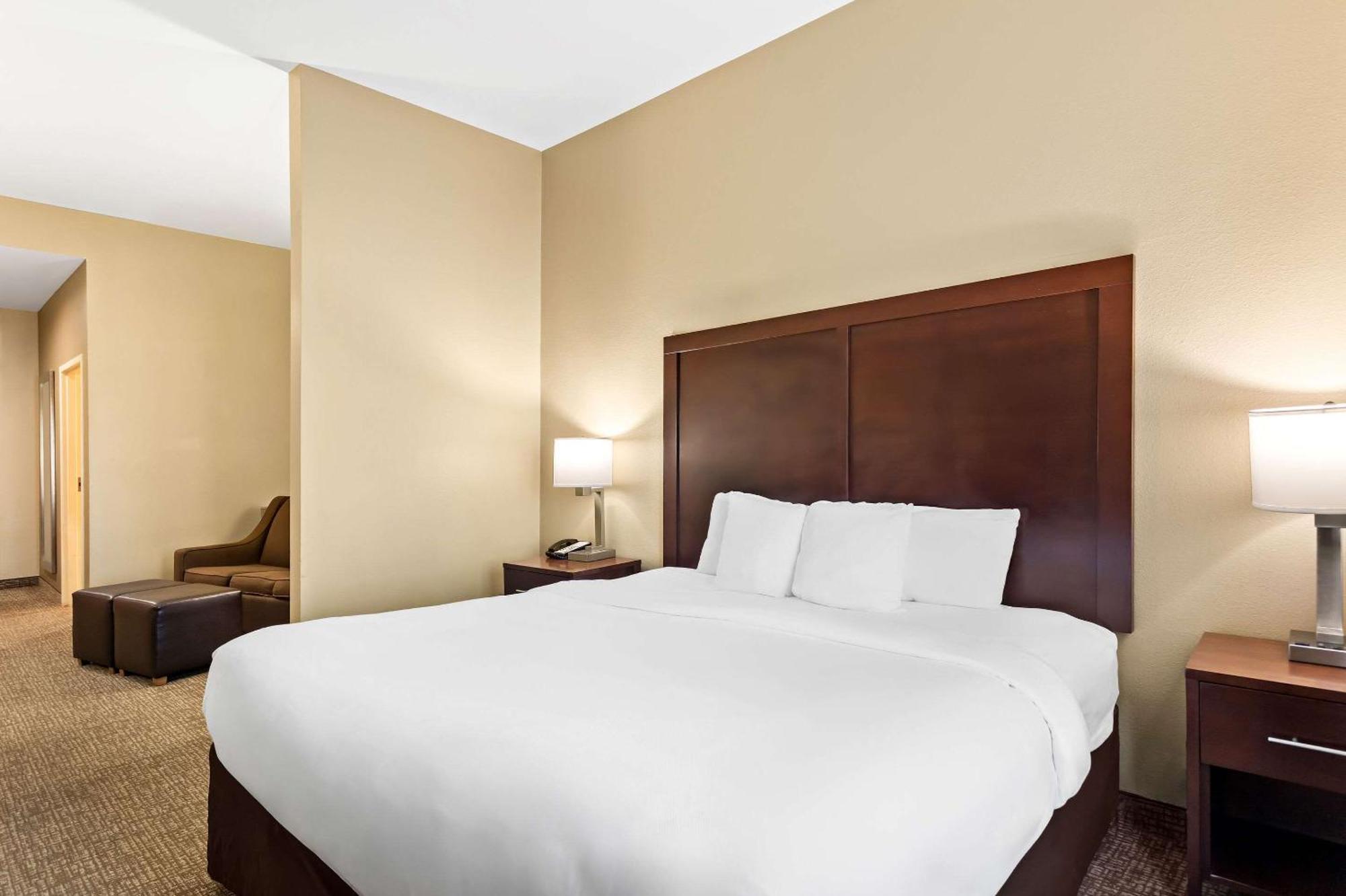 Comfort Suites Гълфпорт Екстериор снимка